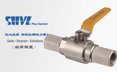 ���������y